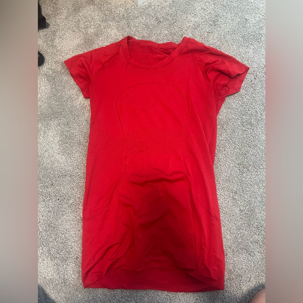Red short sleeve lulu lemon top